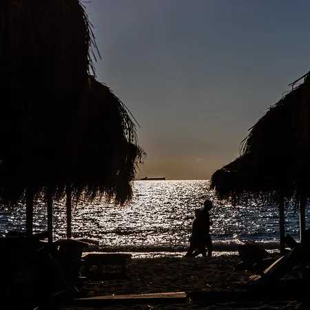 Lalun Aparts Golem (Tirana)