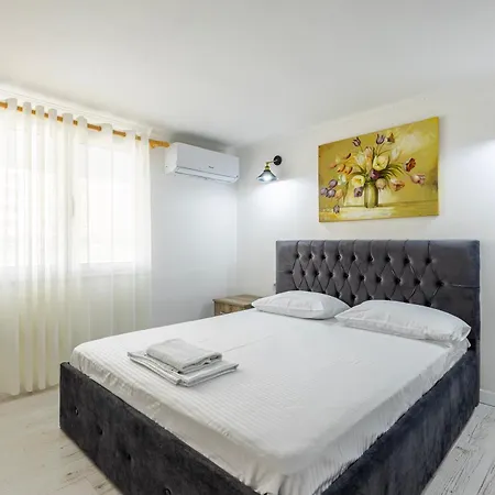 Hotel Lalun Aparts