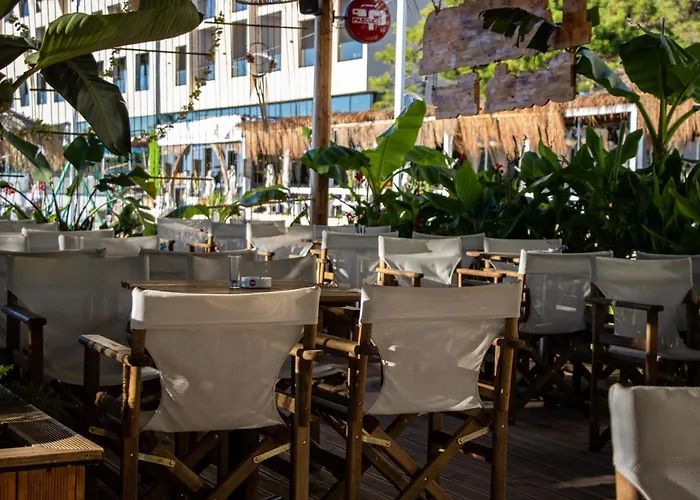 Lalun Aparts Golem (Tirana)