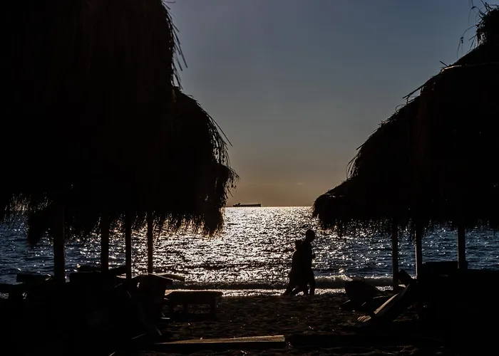 Lalun Aparts Golem (Tirana)