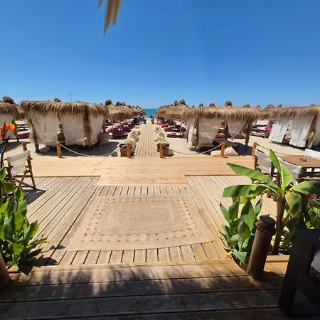 Lalun * Golem (Tirana)