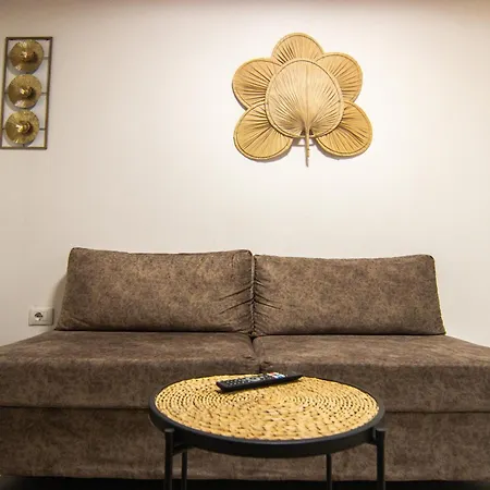 Hotell Lalun Aparts Golem (Tirana)