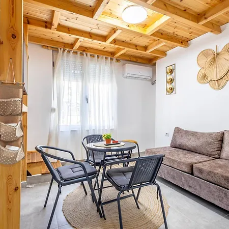 Hotell Lalun Aparts Golem (Tirana)