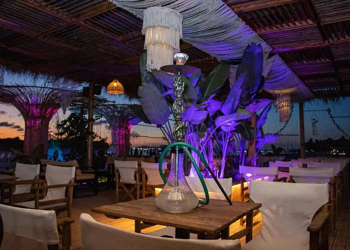 Lalun Aparts Golem (Tirana)