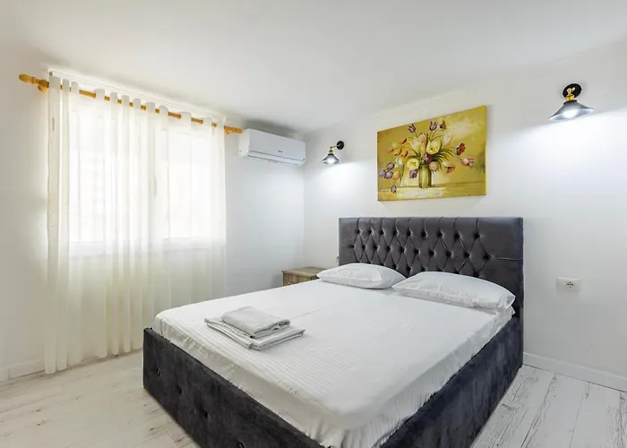 Ξενοδοχείο Lalun Aparts